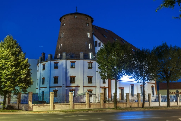 Malom Hotel és Étterem